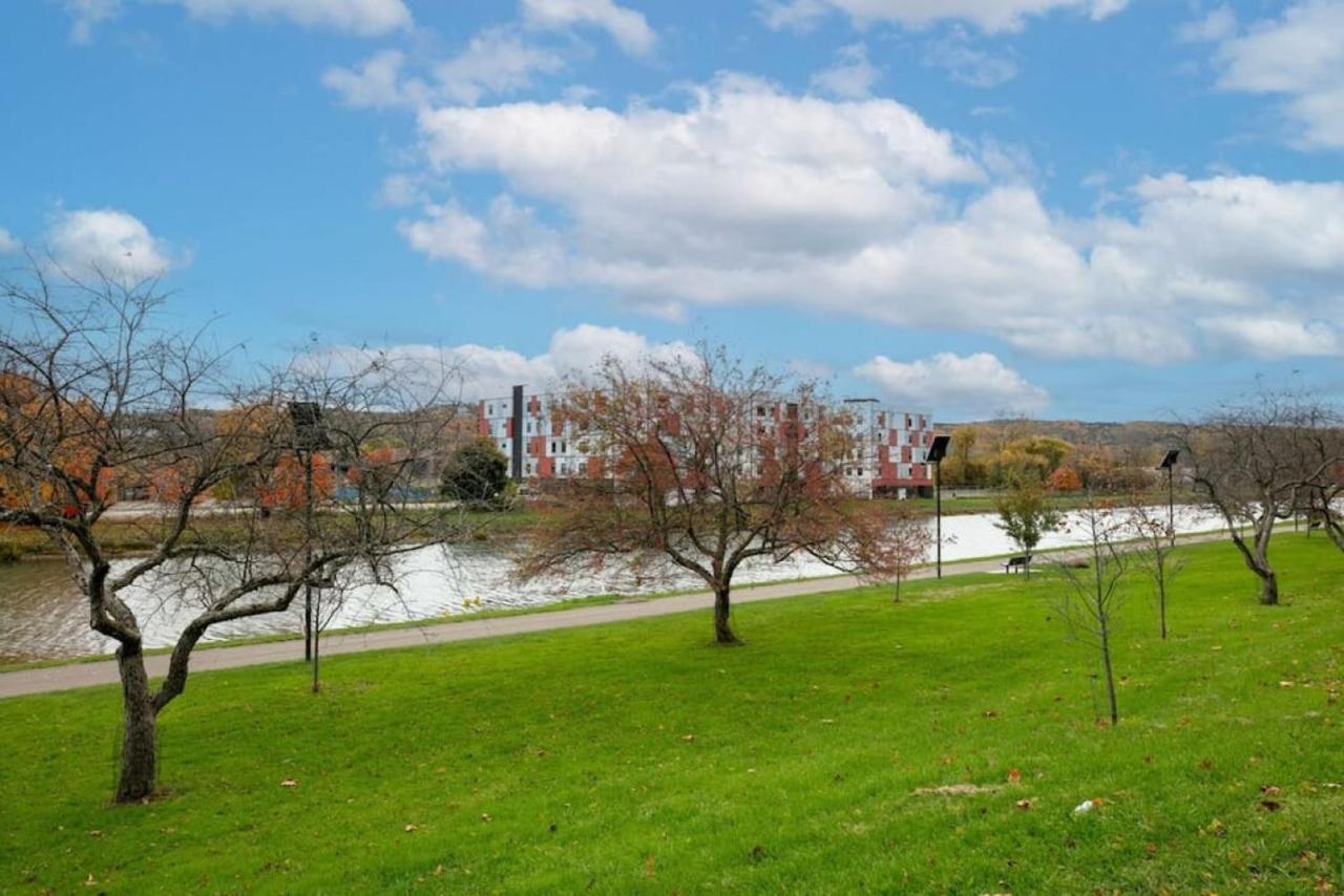 River Front Home In The Heart Of Ithaca Zewnętrze zdjęcie